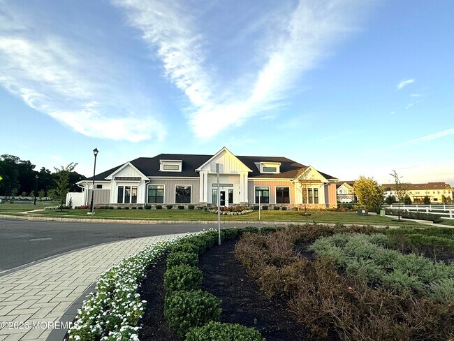 Building Photo - 7 Colt Ln