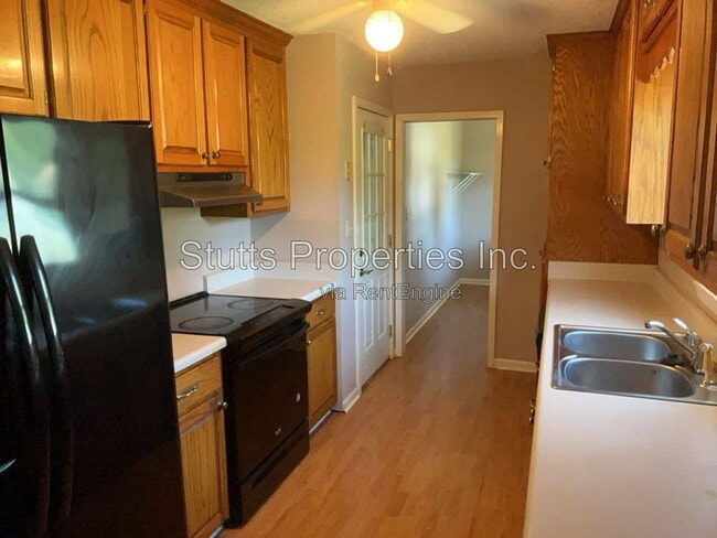Building Photo - 86 Lamoray Dr