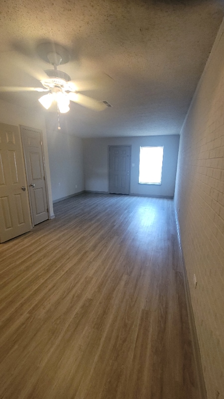 Building Photo - 1940 6th St