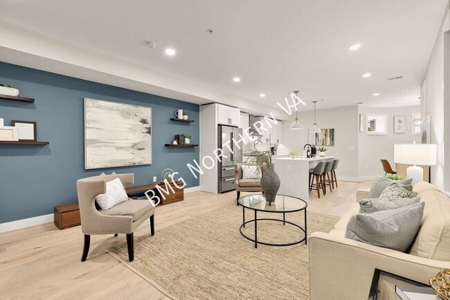 Building Photo - 2829 13th St NW