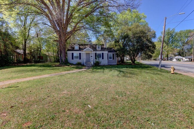 Building Photo - 2600 Revolution Pk Dr