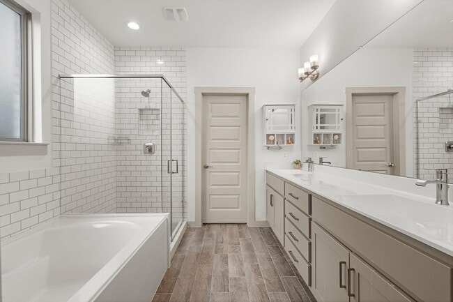 Building Photo - 29335 Red Rocks Pk Dr