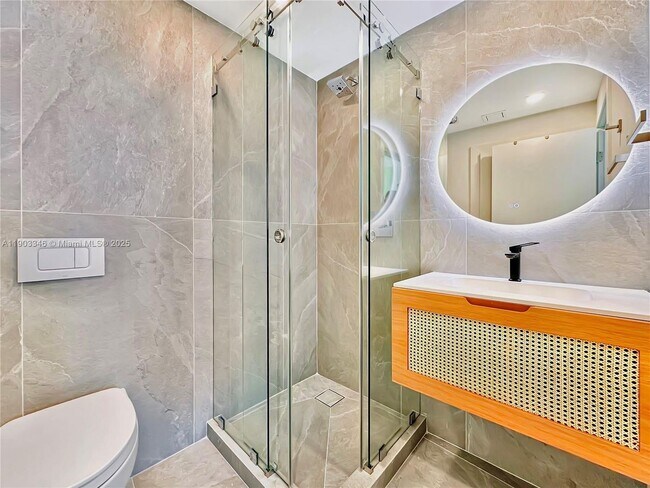 Building Photo - 6700 Indian Creek Dr