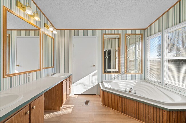 Building Photo - 13074 Aspen Way Ct