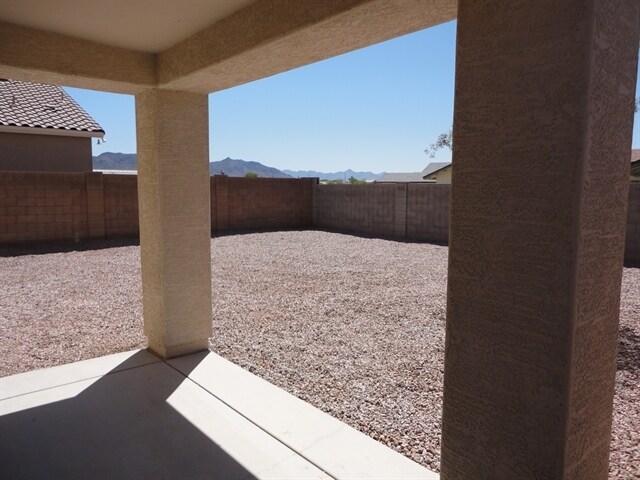 Building Photo - 6506 S 10th Dr