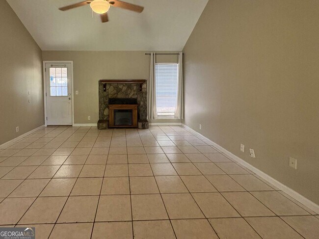 Building Photo - 108 Crestwood Ct