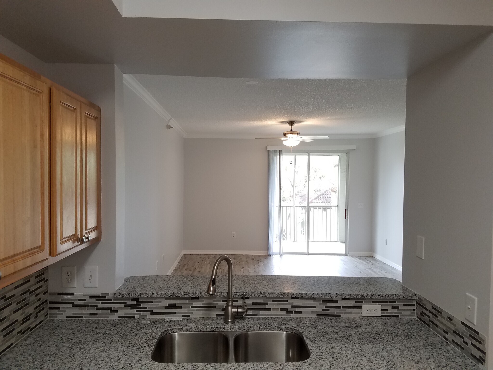Building Photo - 5692 Bentgrass Dr