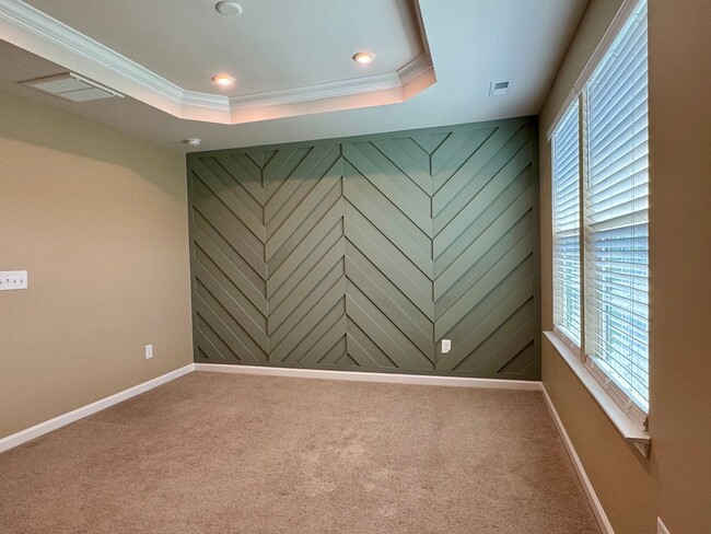 Building Photo - 4914 Crossley St