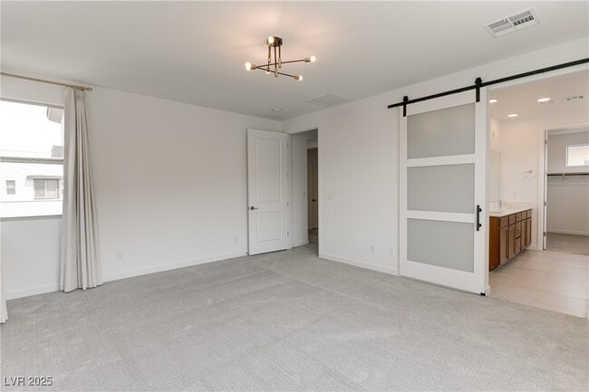 Building Photo - 6333 Redstone Hls Dr