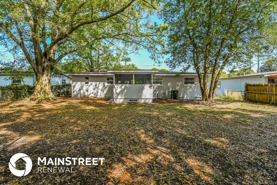 Building Photo - 6260 Merrill Rd