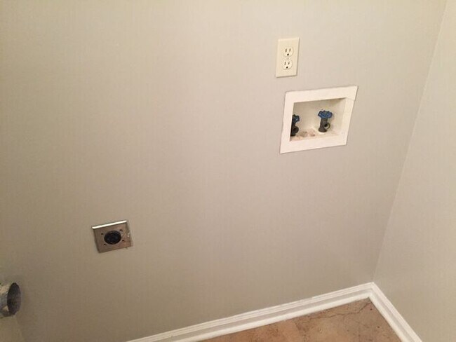 Building Photo - Charming 3-Bedroom Home in College Park – ...
