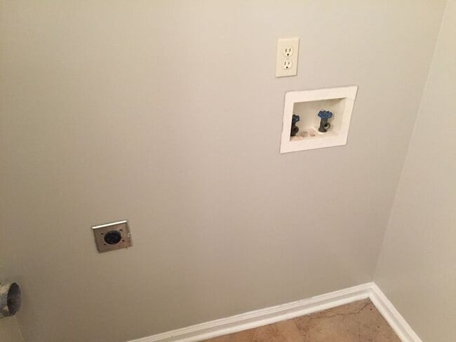 Building Photo - Charming 3-Bedroom Home in College Park – Coming Soon for Lease!