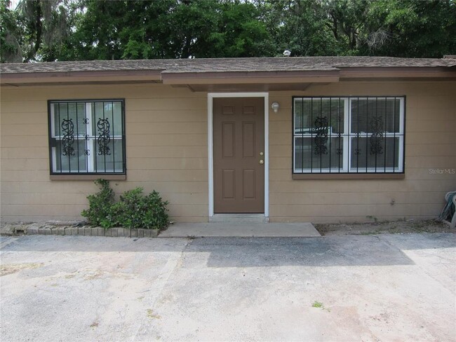 Building Photo - 812 NW 40 Ave