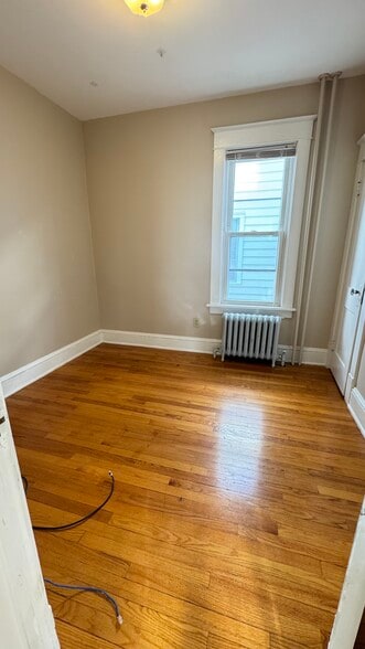 Building Photo - 15 W Erie St