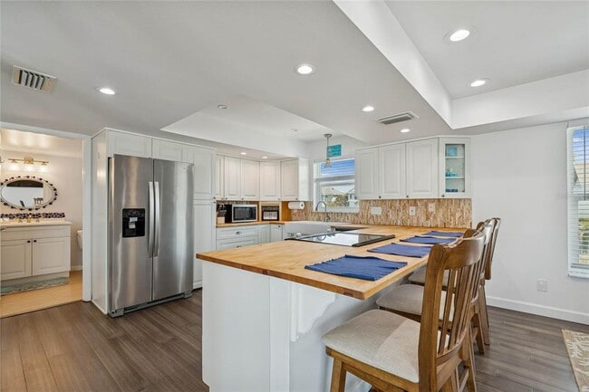 Building Photo - 8432 W Gulf Blvd