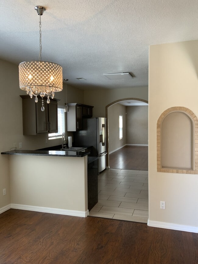 Building Photo - 3425 Old Mill Rd