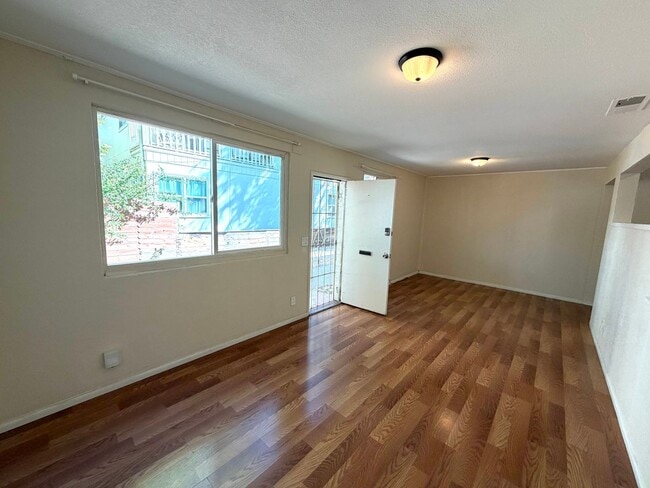 Building Photo - Biker’s Paradise: Cozy 2BR Duplex Steps from UC Davis & Downtown.