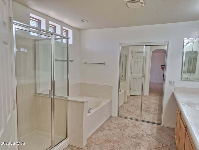 Building Photo - 16438 N 72nd Ln