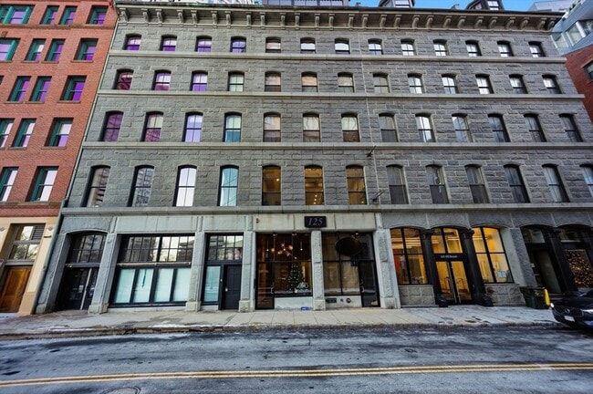 Building Photo - 125 Broad St