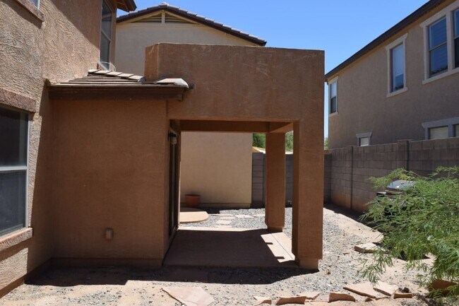 Building Photo - West Dawn Drive