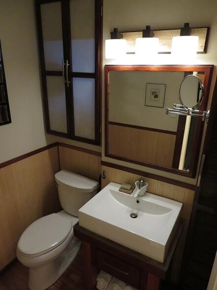 Spa bath - 1026 Paradrome St