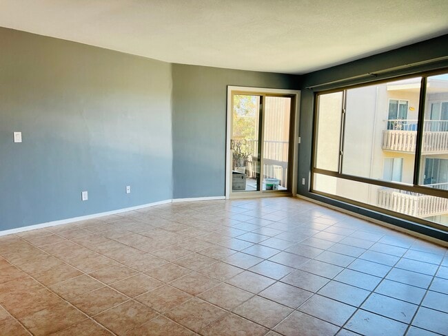 Building Photo - 5710 Baltimore Dr