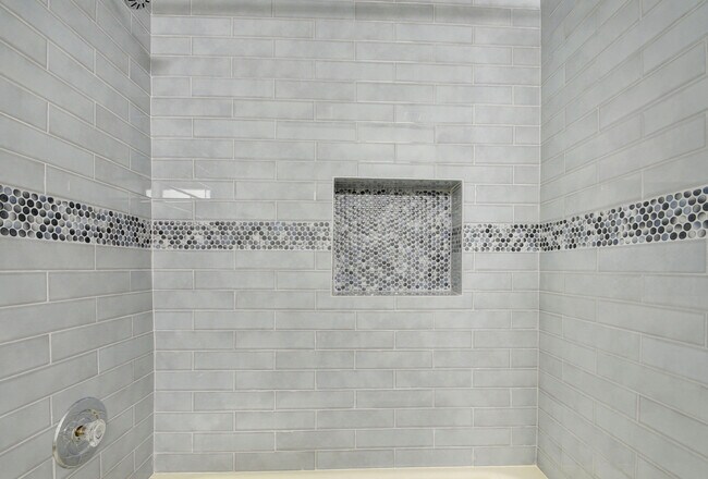 Building Photo - 7390 Ashley Shores Cir