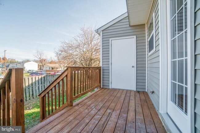 Building Photo - 2926 Sorrell Ct