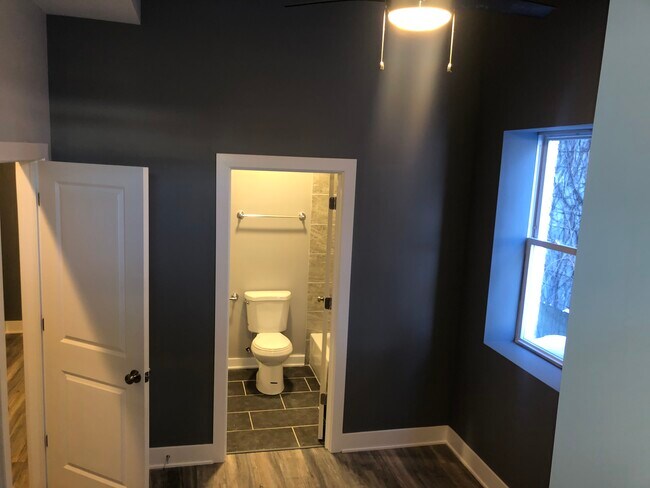 First Floor - 4836 S Michigan Ave