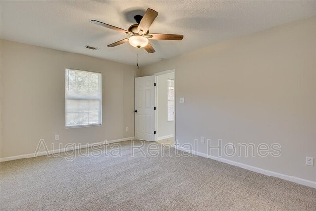 Building Photo - 4851 Jasmine Way