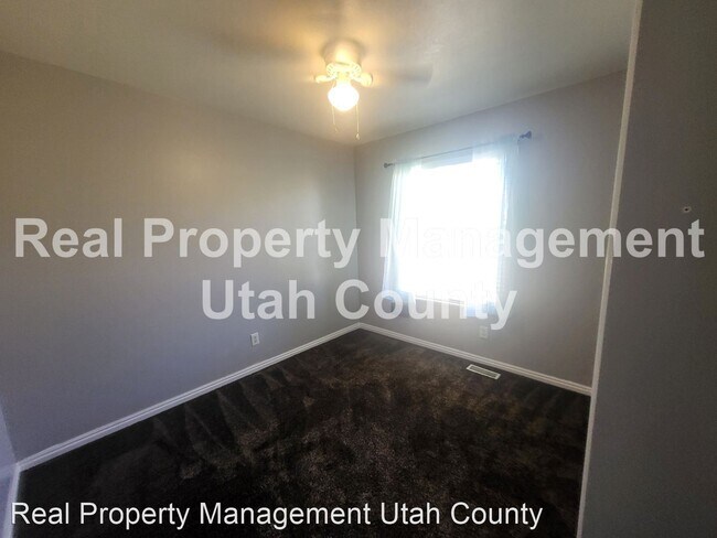 Building Photo - 5 br, 3 bath House - 885 South 630 West