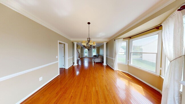 Building Photo - 43799 Abbott Pl