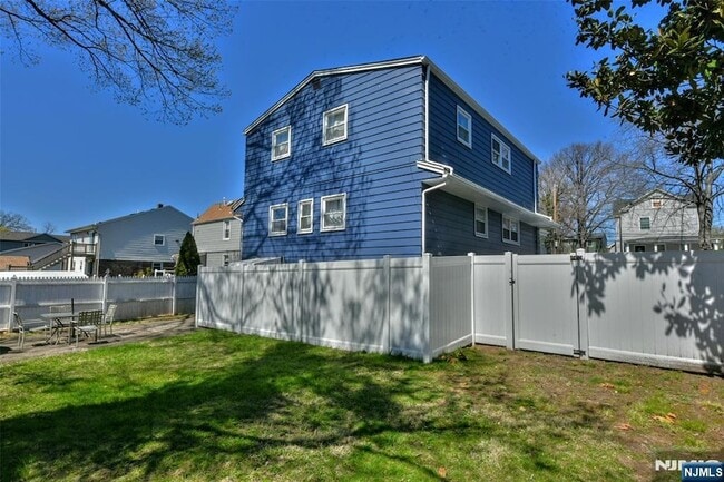 Building Photo - 200 Prospect Ave