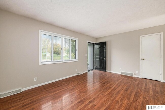 Building Photo - 4701 Schroeder Dr