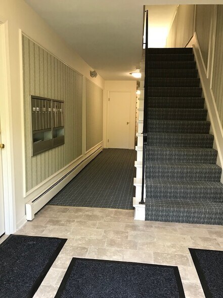 Entrance - 7076 New Yorker Ave