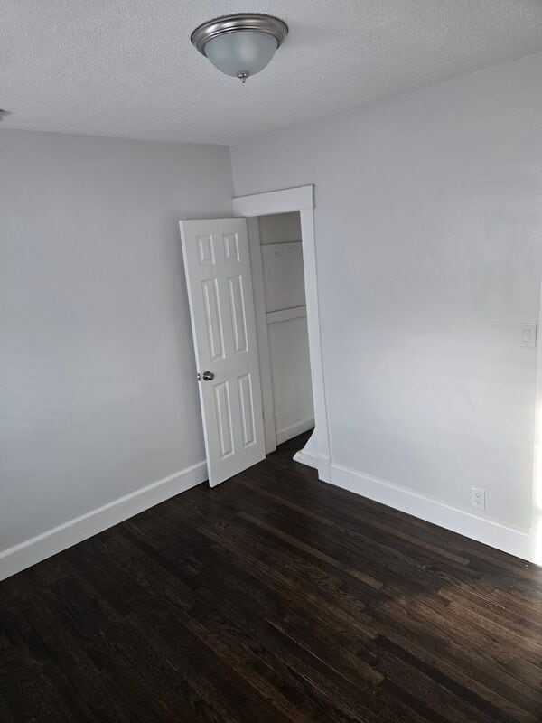 Building Photo - 2106 E 59th St