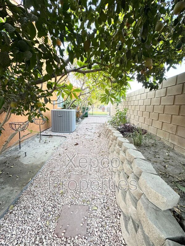 Building Photo - 82143 Pinyon Ave