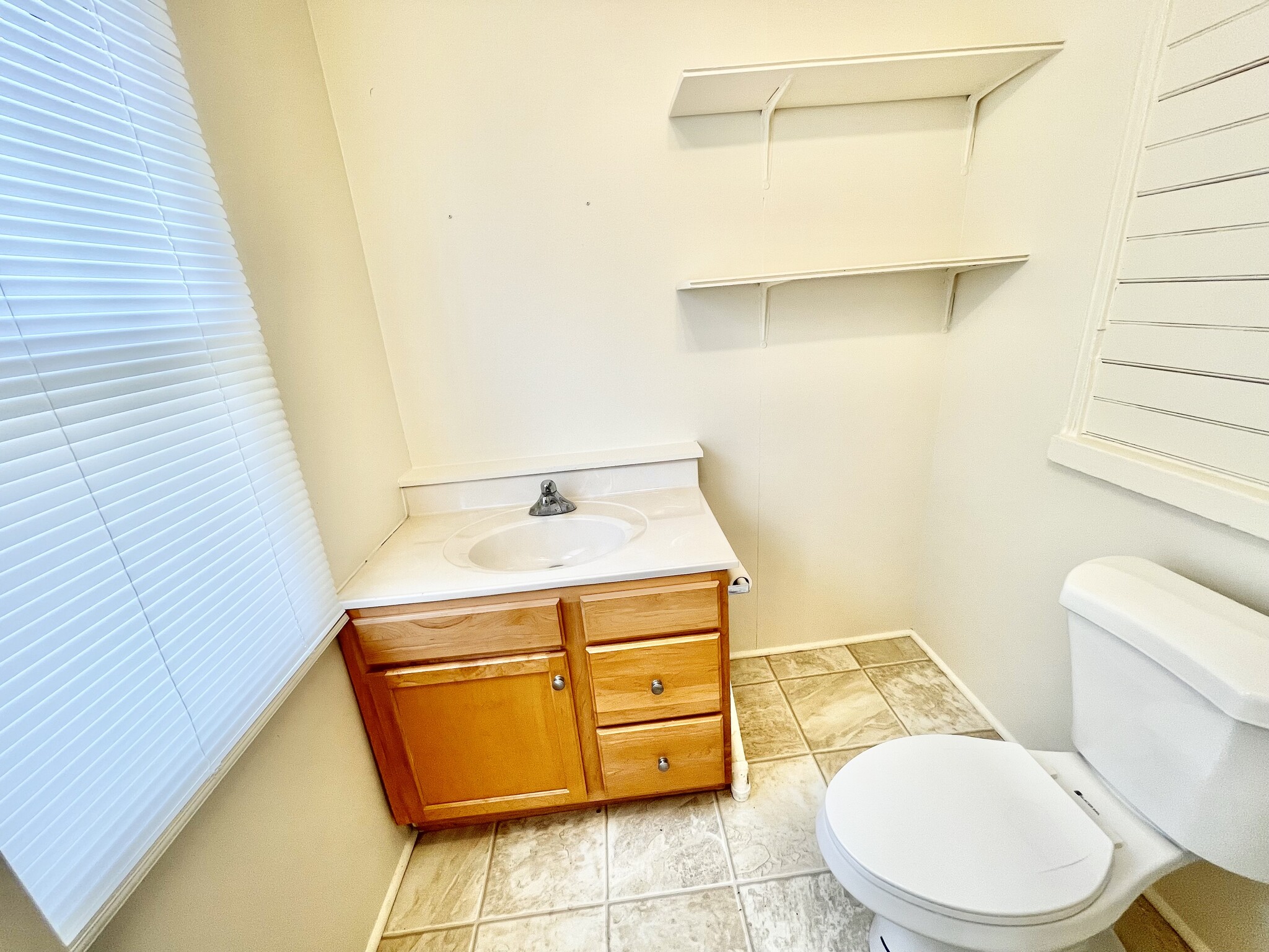 Bathroom - 19 N 2nd St