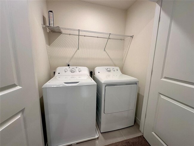 Building Photo - 10718 Silk Tree Ct