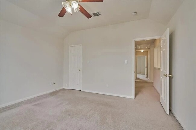 Building Photo - 511 Elm Ridge Dr