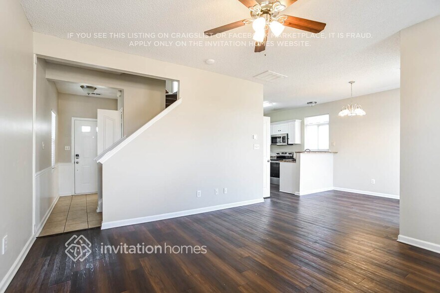 Building Photo - 2003 Salmon River Dr