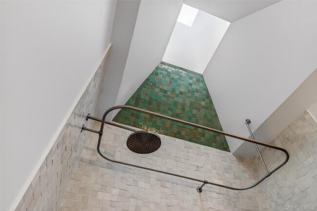 Building Photo - 316 Wall St