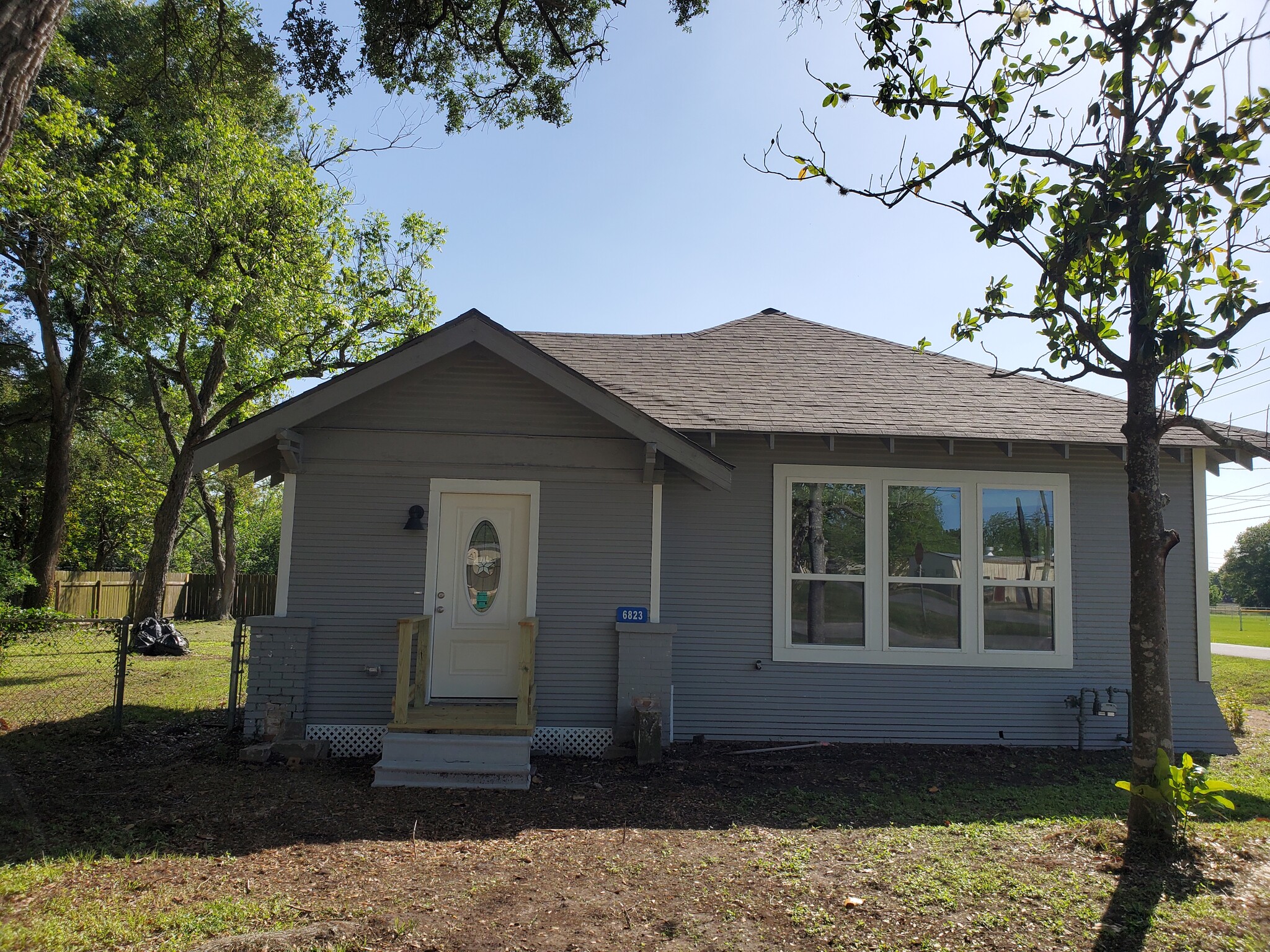 Front of house - 6823 Guyler St