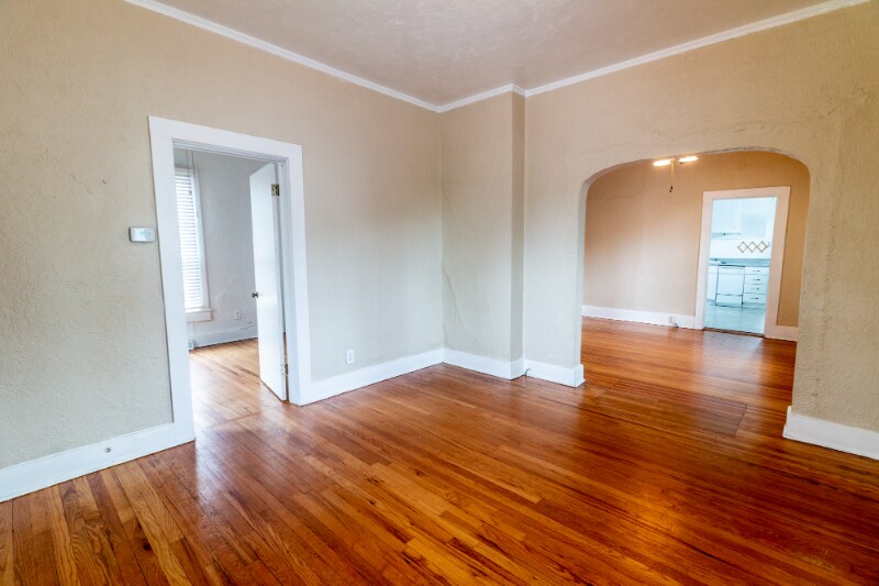 Building Photo - 1314 E Platte Ave