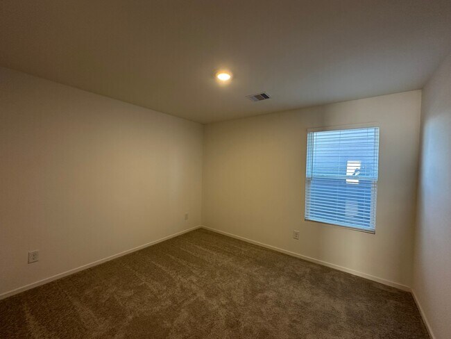 Building Photo - 10818 Red Orchid Dr