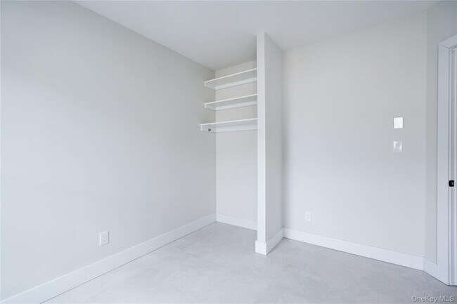 Building Photo - 315 W Broadway