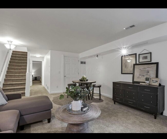 Building Photo - 1107 Highland St