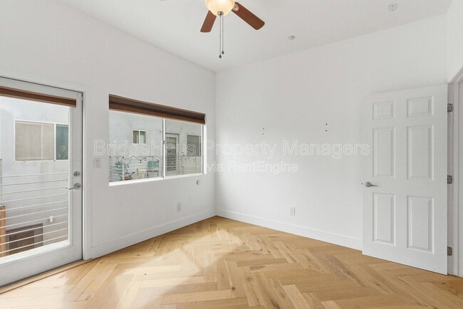 Building Photo - 4147 Bachman Pl