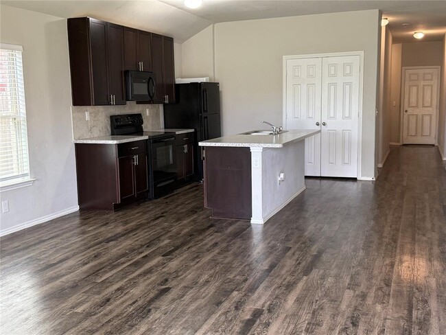 Building Photo - 23431 Dovetail Colony Ct