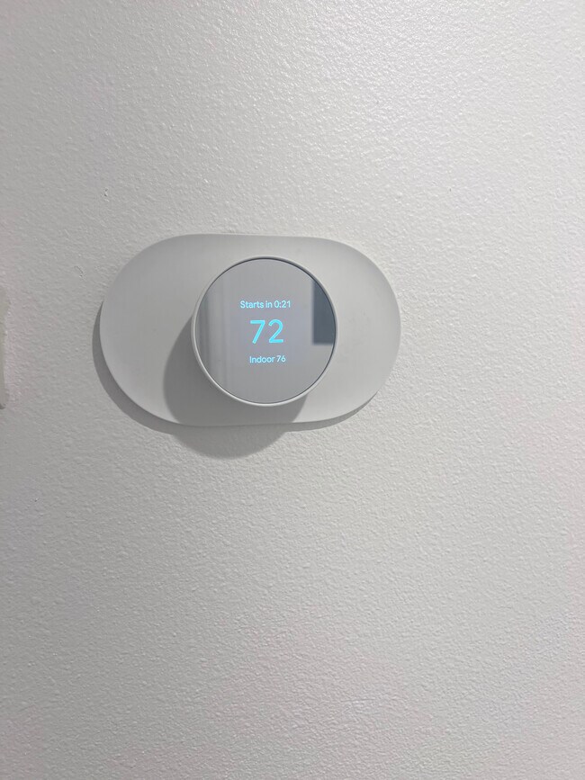 Building Photo - 136 E 400 N